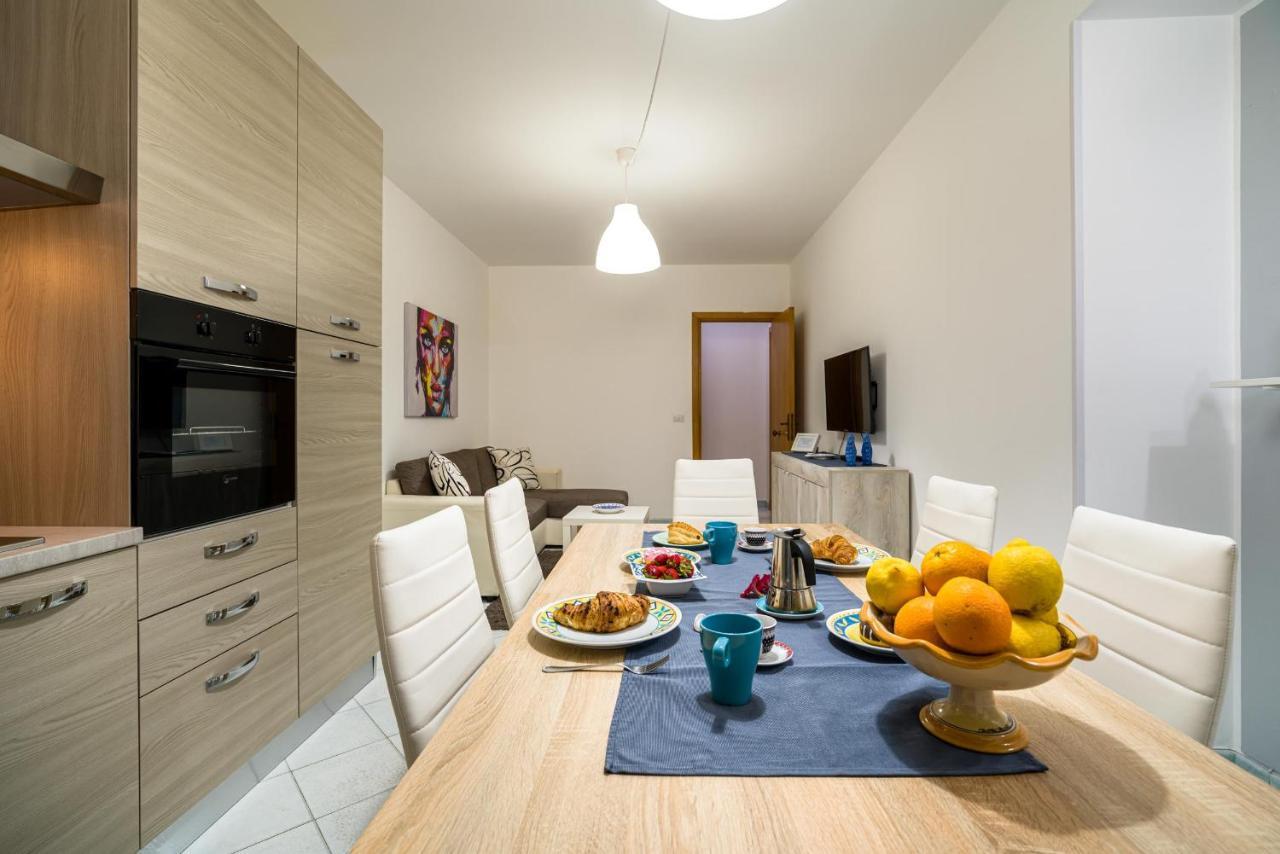 Apartamento Loft Baia Di Letojanni Exterior foto