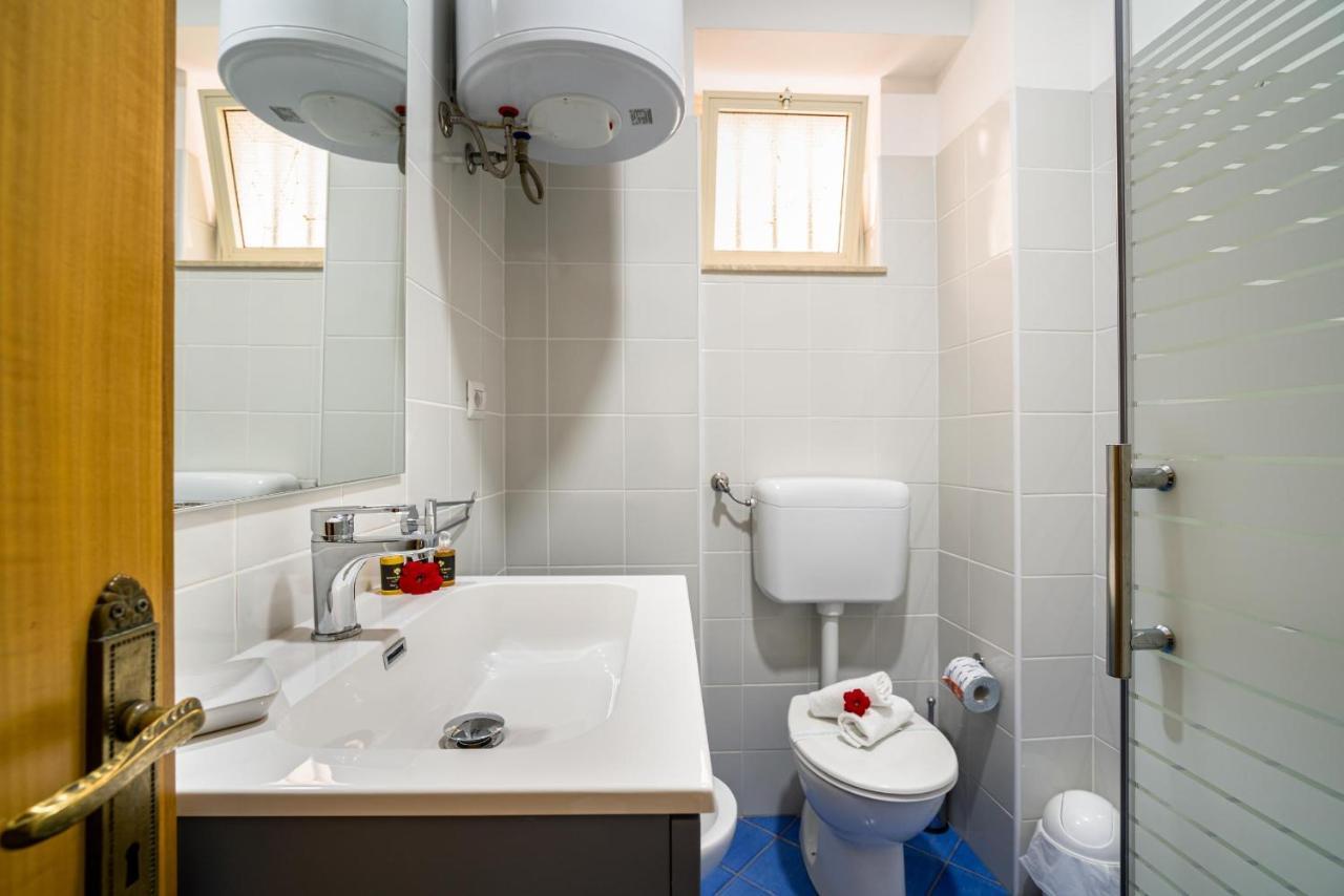 Apartamento Loft Baia Di Letojanni Exterior foto