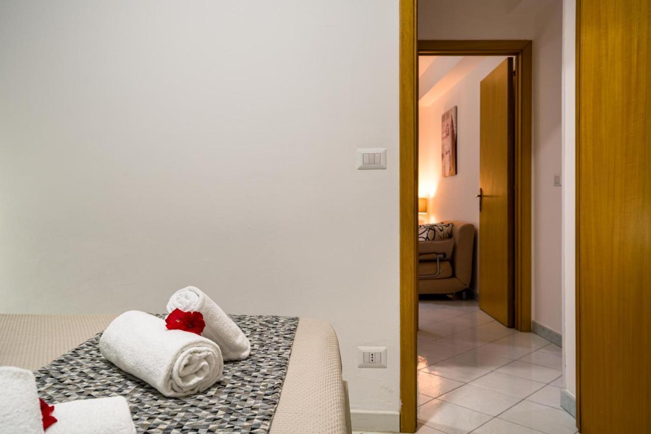 Apartamento Loft Baia Di Letojanni Exterior foto