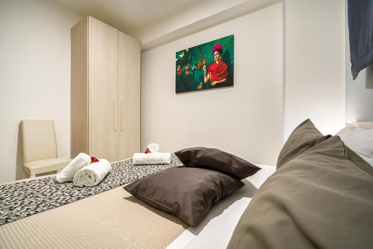 Apartamento Loft Baia Di Letojanni Exterior foto