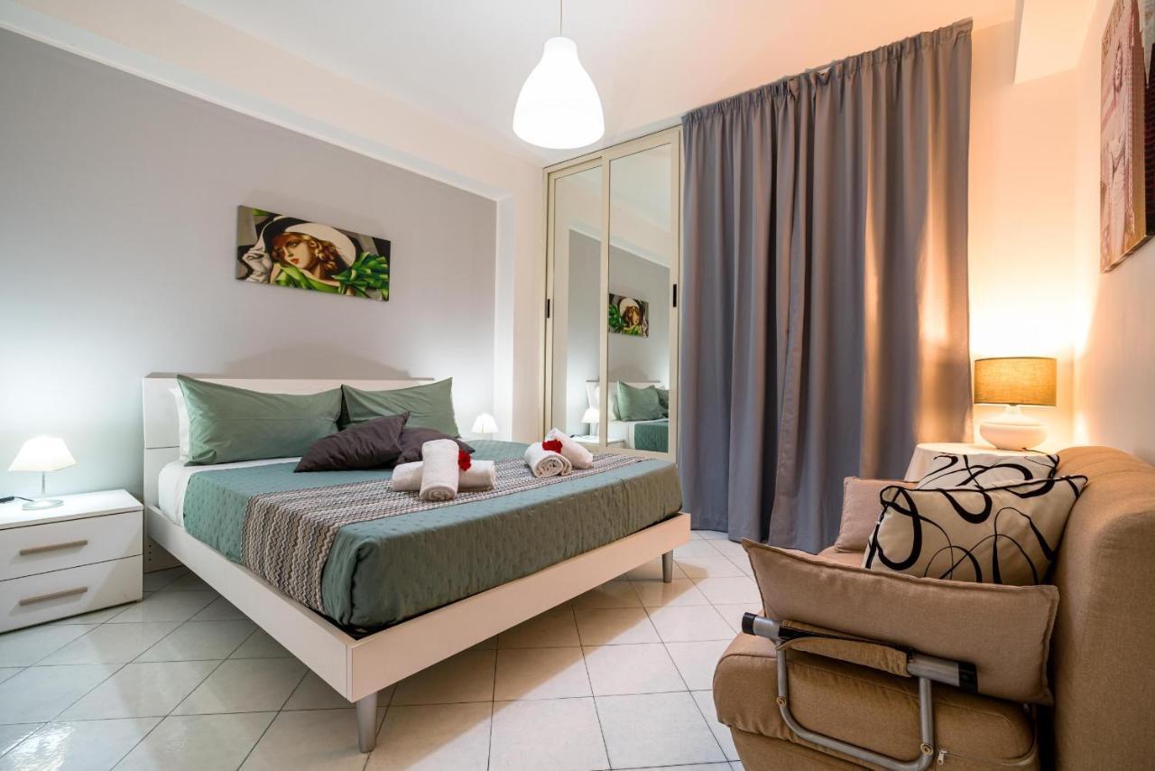Apartamento Loft Baia Di Letojanni Exterior foto