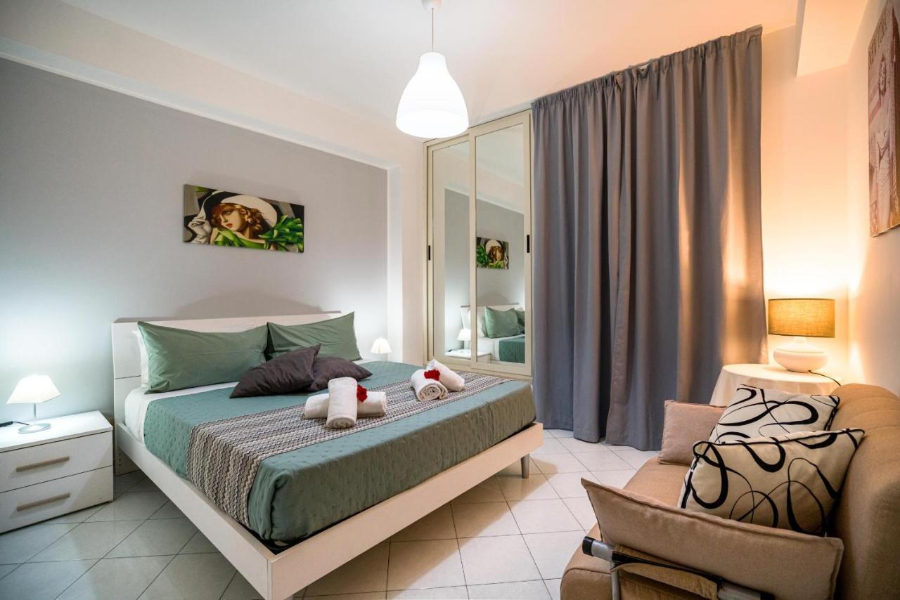 Apartamento Loft Baia Di Letojanni Exterior foto