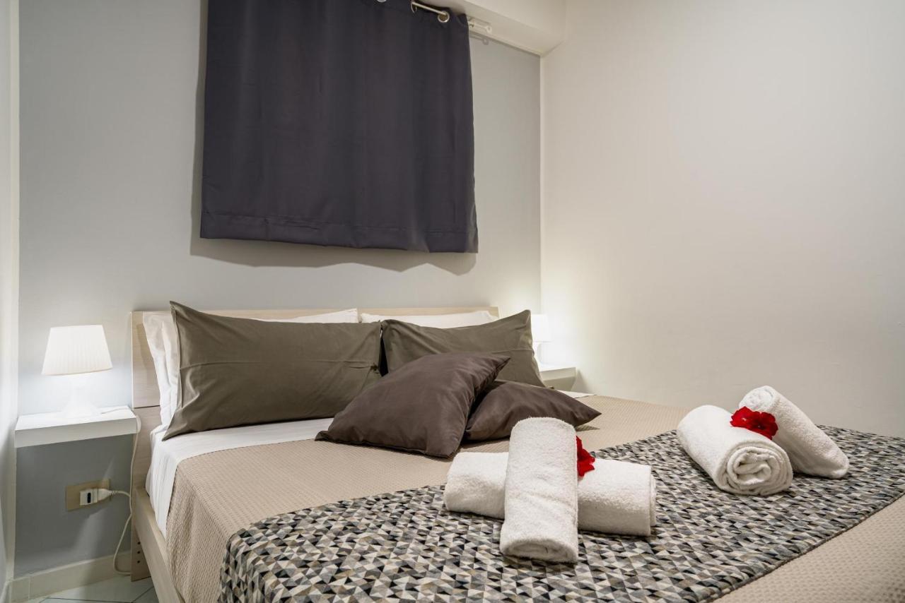 Apartamento Loft Baia Di Letojanni Exterior foto