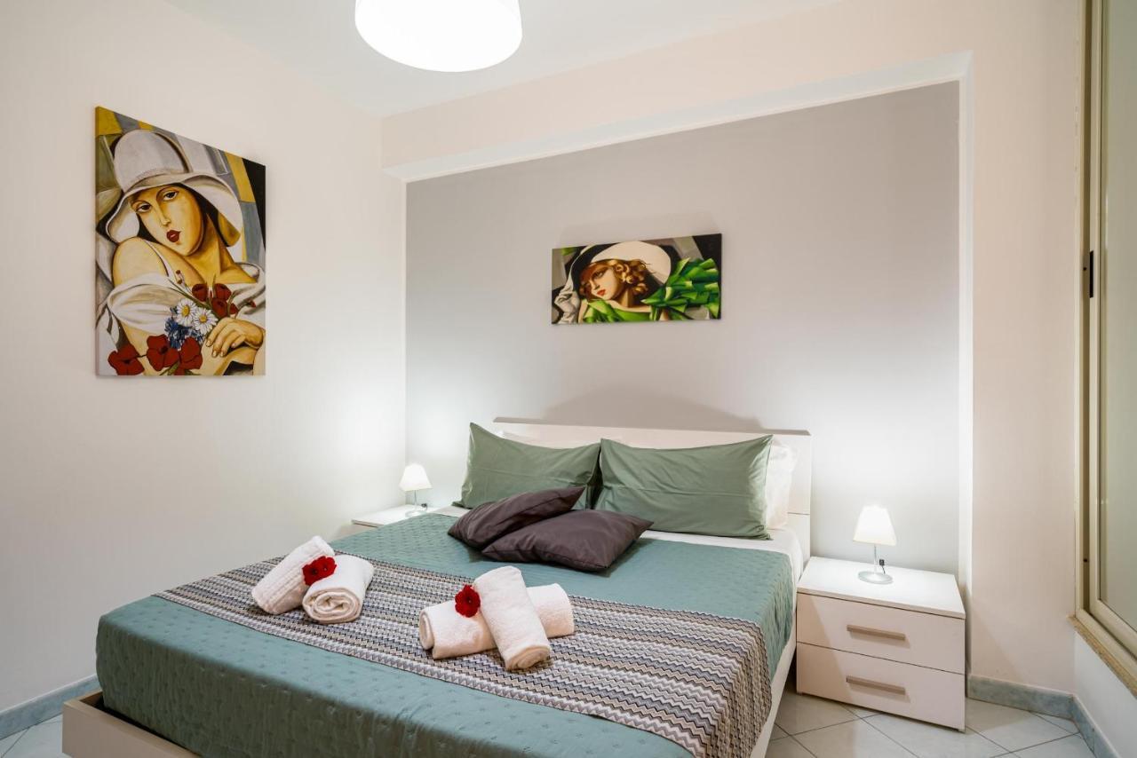 Apartamento Loft Baia Di Letojanni Exterior foto