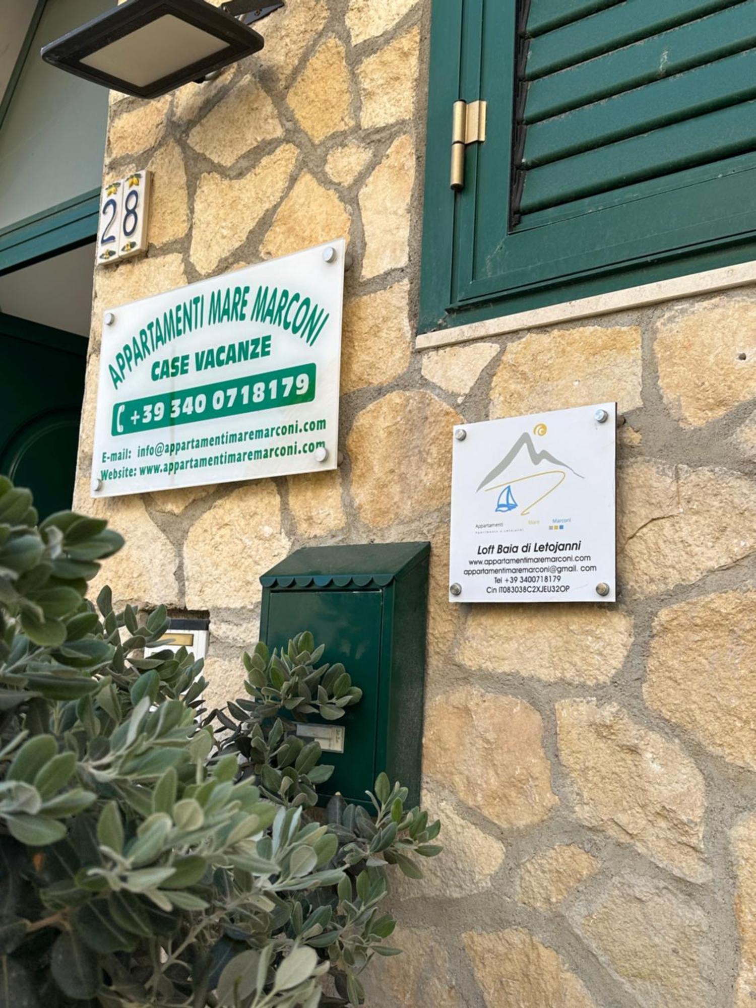 Apartamento Loft Baia Di Letojanni Exterior foto